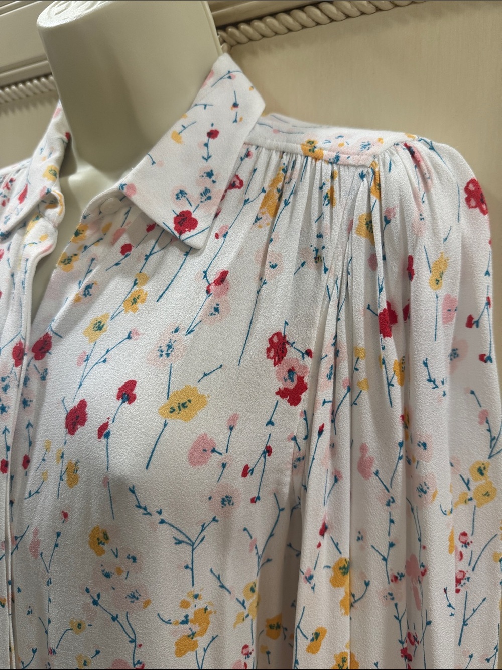 Equipment White Floral Button-Front Blouse Small - Picture 9 of 10